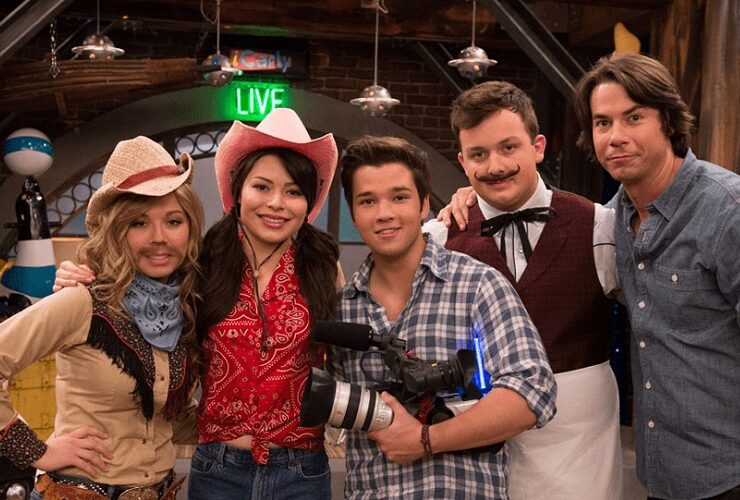 Icarly is about to get steamy! 