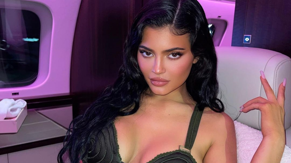 Kylie Jenner desabafa sobre motivo inusitado que a fez fazer preenchimento labial