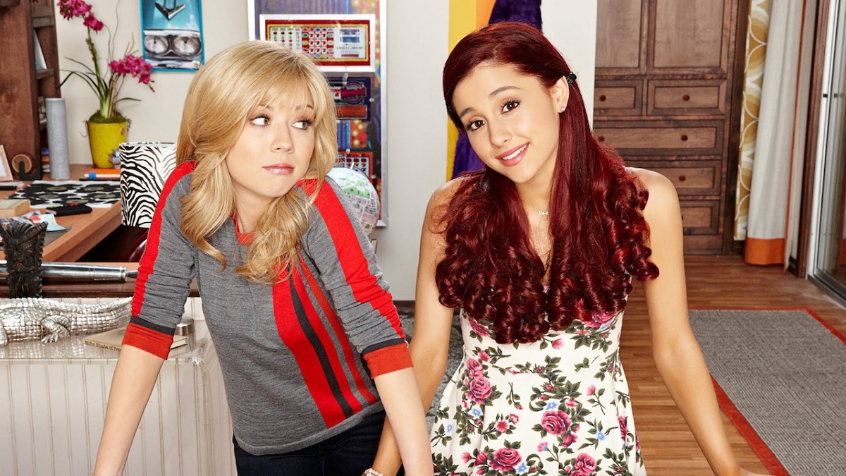Jennette McCurdy revela diferença de tratamente entre ela e Ariana Grande nos bastidores de 'Sam & Cat'
