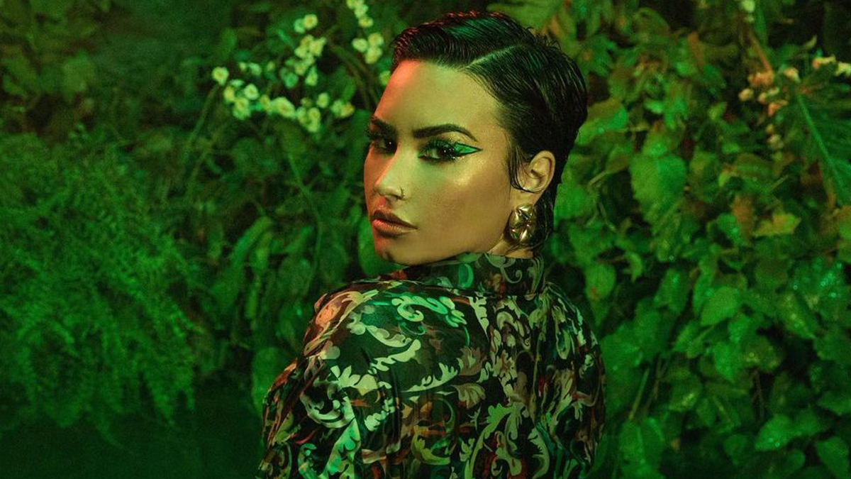 Demi Lovato faz nova tatuagem bem grande e inspiradora com letra de música; vem ver