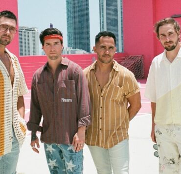 Big Time Rush dançando funk e falando português é a melhor coisa que você vai ver hoje (EXCLUSIVO)