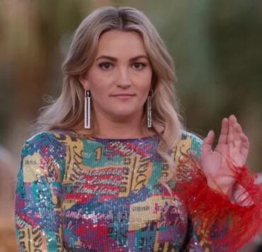 'Zoey 102': sequência da série da Nickelodeon ganha trailer repleto de nostalgia e novas aventuras do grupo de amigos de Zoey; venha conferir