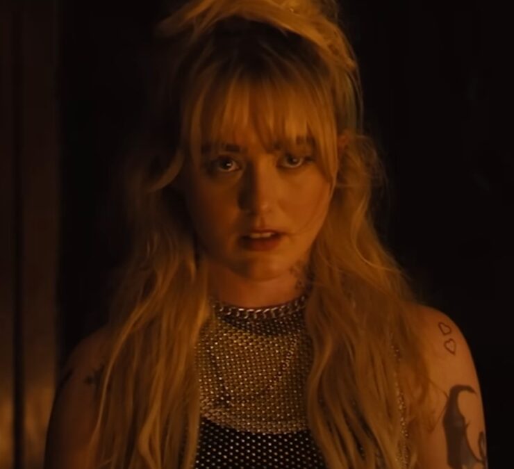 Kathryn Newton conta detalhes das gravações e de sua personagem no novo filme 'Abigail'