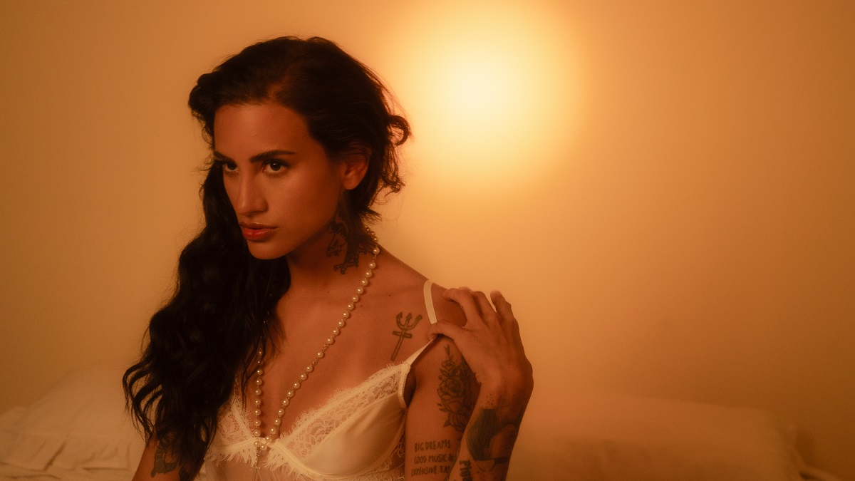 DAY LIMNS ABRAÇA A LUZ E INICIA NOVA ERA ARTÍSTICA COM O SINGLE “SOL”